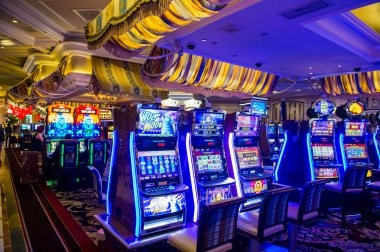 Live dealer Bandar Ceme table with card distribution