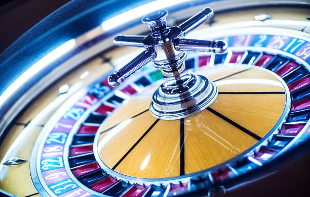 Three Card Poker live dealer table